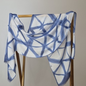 Laza kék-fehér shibori sál - ruha & divat - sál, sapka, kendő - kendő - Meska.hu