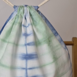 Kék-zöld csíkos shibori hátizsák, gymbag, táska - táska & tok - hátizsák - tornazsák, gymbag - Meska.hu