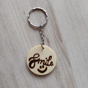 Smile- Égetett fa kulcstartó, Táska & Tok, Kulcstartó & Táskadísz, Kulcstartó, Gravírozás, pirográfia, MESKA
