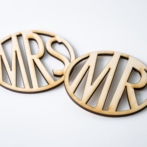 MRS és MR mintájú páros lézervágott fa poháralátét friss házasoknak karácsonyi dekoráció - otthon & életmód - konyhafelszerelés, tálalás - tálalás - tányér- és poháralátét - Meska.hu