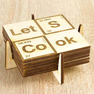 Let's Cook lézervágott fa poháralátét szett - Szakácsnak  - Sörnek - Bornak - Breaking Bad sorozat - Heisenberg - otthon & életmód - konyhafelszerelés, tálalás - tálalás - tányér- és poháralátét - Meska.hu