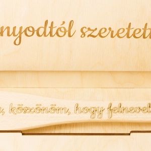 Szülőköszöntő fakanál esküvőre anyának, házassági ajándék, esküvői ajándék, gravírozott díszdobozban - esküvő - emlék & ajándék - szülőköszöntő ajándék - Meska.hu