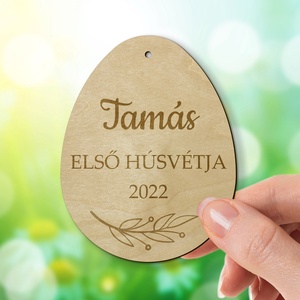 Kisgyerek első húsvétja névre szóló húsvéti dísz fából, lézervágott egyedi dekoráció, Otthon & Életmód, Dekoráció, Fali és függő dekoráció, Függődísz, Gravírozás, pirográfia, Famegmunkálás, MESKA