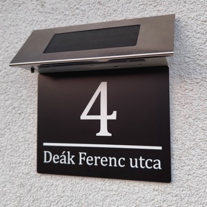 Napelemes Egyedi Világító Házszámtábla LED szalagos - Kültéri Utcanévtábla + Házszám - 4 színben - otthon & életmód - ház & kert - házszám - Meska.hu