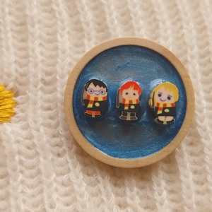 Műgyanta kitűzők - Varázslat - ékszer - kitűző és bross - kitűző - Meska.hu