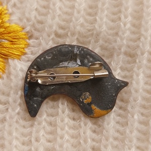 Tűzzománc madárka kitűző - ékszer - kitűző és bross - kitűző - Meska.hu