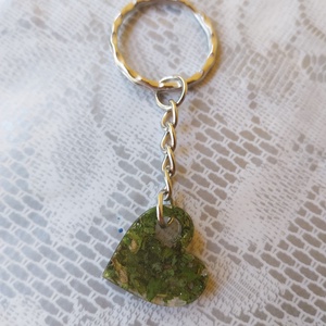 Természetközeli szív kulcstartók - Meska.hu