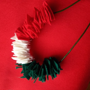 Kokárda filc nyaklánc fehér, piros, zöld színben-KIFUTÓ TERMÉK - ékszer - nyaklánc - statement nyaklánc - Meska.hu