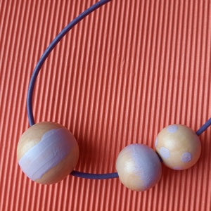 Lila festett pasztell fagyöngy nyaklánc-KIFUTÓ TERMÉK, Ékszer, Nyaklánc, Bogyós nyaklánc, Ékszerkészítés, Festett tárgyak, MESKA