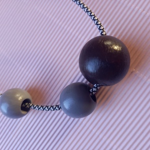 Sötétlila-szürke festett fagyöngy nyaklánc -KIFUTÓ TERMÉK, Ékszer, Nyaklánc, Bogyós nyaklánc, Ékszerkészítés, Festett tárgyak, MESKA