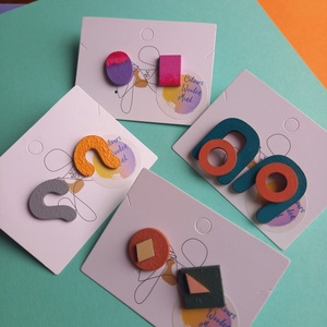 Rózsaszín és lila asszimmetrikus fa fülbevaló - ékszer - fülbevaló - pötty fülbevaló - Meska.hu