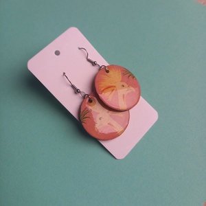 Kerek fa pink nikkelmentes madaras fülbevaló , Ékszer, Fülbevaló, Lógó fülbevaló, Ékszerkészítés, Famegmunkálás, MESKA