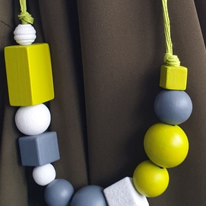 Fa geometrikus nyaklánc, Ékszer, Nyaklánc, Bogyós nyaklánc, Ékszerkészítés, Famegmunkálás, MESKA