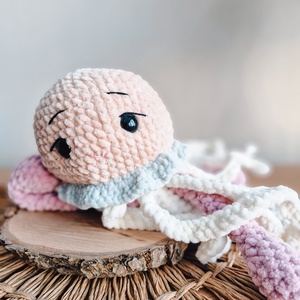 Medúza, Játék & Sport, Plüssállat & Játékfigura, Polip, medúza, Horgolás, Horgolt plüss medúza, lányos színekben. , MESKA