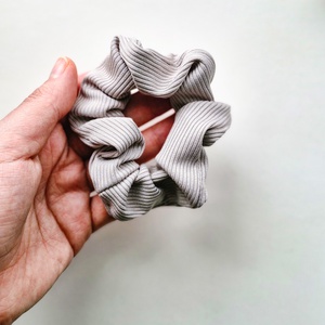 Scruncie , Ruha & Divat, Hajdísz & Hajcsat, Hajgumi, Varrás, MESKA