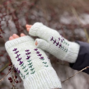 Kézzel kötött levendulás ujjatlan kesztyű � Gyapjú, Alpaka és Selyem keverék - ruha & divat - sál, sapka, kendő - kesztyű - Meska.hu