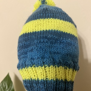 Kézzel kötött vidám gyermek sapka � kék és neon sárga (44-46 cm) - baba - mama - babaruházat - babasapka - Meska.hu
