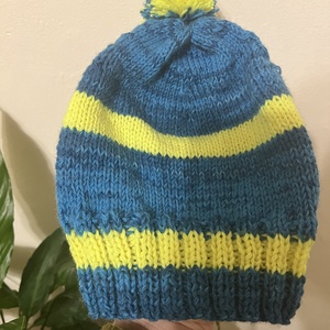 Kézzel kötött vidám gyermek sapka � kék és neon sárga (44-46 cm) - baba - mama - babaruházat - babasapka - Meska.hu