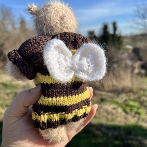 Misi, a méhecske mackó � egyedi kézműves puha játék - játék & sport - plüssállat & játékfigura - maci - Meska.hu