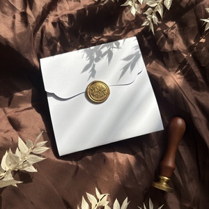 Dombornyomott, zsebes esküvői meghívó viaszpecséttel - esküvő - meghívó & kártya - meghívó - Meska.hu