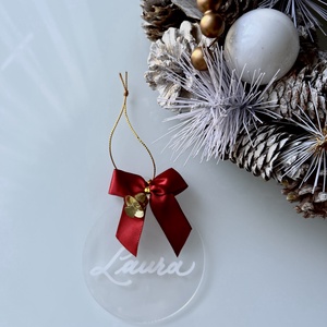 Egyedi névre szóló karácsonyfadísz  kézzel írt kalligráf felirattal - karácsony - karácsonyi lakásdekoráció - karácsonyi lakásdíszek - Meska.hu