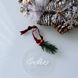 Egyedi névre szóló karácsonyfadísz  kézzel írt kalligráf felirattal - karácsony - karácsonyi lakásdekoráció - karácsonyi lakásdíszek - Meska.hu