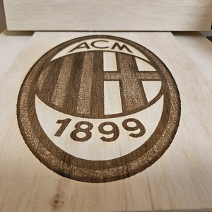 AC Milan gravírozott kép - otthon & életmód - dekoráció - asztal és polc dekoráció - gravírozott táblák - Meska.hu