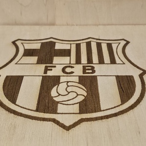 FC Barcelona gravírozott kép - otthon & életmód - dekoráció - asztal és polc dekoráció - gravírozott táblák - Meska.hu