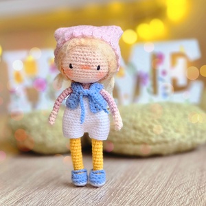 Horgolt baba, amigurumi baba, tavaszi dekoráció, öltöztethető baba - játék & sport - baba & babaház - baba - Meska.hu