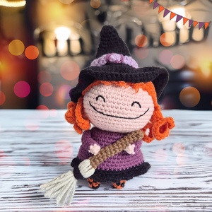 Horgolt boszorkány, amigurumi varázsló, halloween játék, őszi dekoráció, Otthon & Életmód, Dekoráció, Halloween, Halloweeni figurák, Baba-és bábkészítés, Horgolás, MESKA
