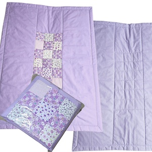 Lila patchwork-betétes babatakaró, puha játszópléd Szet � babacipővel és ajándék csörgővel - baba - mama - baba ágynemű - babatakaró, gyerek pléd - Meska.hu