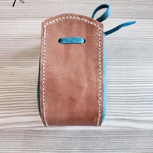 Remeték Titkos Társasága logóval ellátott kockatartó szütyő - játék & sport - táblajáték és kártyajáték - társasjátékok - dobókocka - Meska.hu