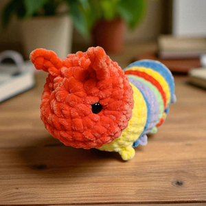 Hernyó amigurumi figura - játék & sport - plüssállat & játékfigura - más figura - Meska.hu