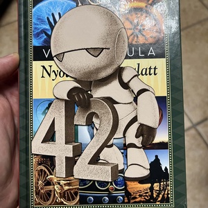 Bőr Marvin - 42 könyvjelző - könyv & zene - könyvjelző - Meska.hu