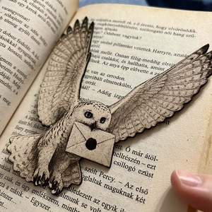 Bőr Hedwig könyvjelző - könyv & zene - könyvjelző - Meska.hu