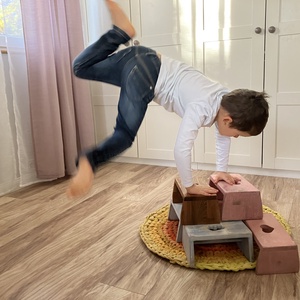 Bükkfa sámli szivecske kivágással - otthon & életmód - babaszoba, gyerekszoba - gyerek szék, sámli - Meska.hu