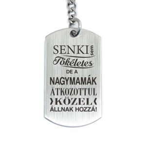 Senki sem tökéletes de a nagymamák acél medálos kulcstartó, Táska & Tok, Kulcstartó & Táskadísz, Kulcstartó, , MESKA