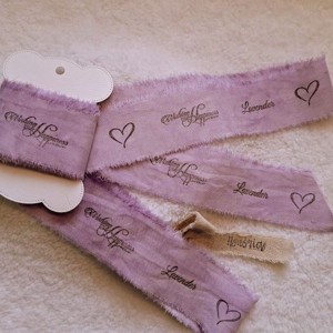 Kézzel festett és bélyegzett, tépett, pamutszalag, LAVENDER felirattal- antik levendula lila-014, Kellékek & szerszámok, Rövidáru, Szalag, pánt, Textilszalag, , MESKA
