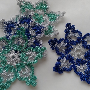 Horgolt hópihe díszek (4 db / csomag) - karácsony - karácsonyi lakásdekoráció - karácsonyi lakásdíszek - Meska.hu