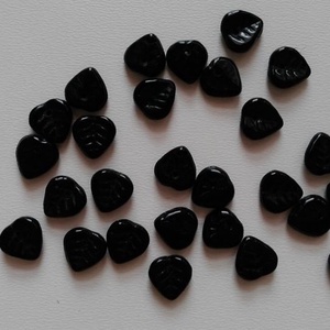 Cseh üveggyöngy levél - 9mm - 28 db / csomag - fekete, Kellékek & szerszámok, Gyöngyfűzés kellékek, Üveggyöngy, , MESKA