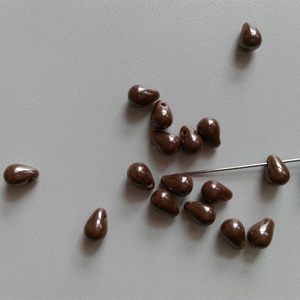 Csepp alakú cseh üveggyöngy - 6x4mm - 20db / csomag - barna, Kellékek & szerszámok, Gyöngyfűzés kellékek, Üveggyöngy, , MESKA