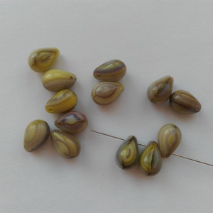 Cseh üveggyöngy csepp - 9x6mm - 20 db / csomag - márványos, Kellékek & szerszámok, Gyöngyfűzés kellékek, Üveggyöngy, , MESKA