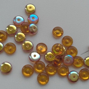 Cseh üveggyöngy, lapos korong - 5x2mm - 40 db / csomag - színjátszós sárga, Kellékek & szerszámok, Gyöngyfűzés kellékek, Üveggyöngy, , MESKA
