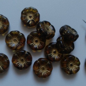 Cseh üveggyöngy virág - 11x5mm - 10 db / csomag - Meska.hu