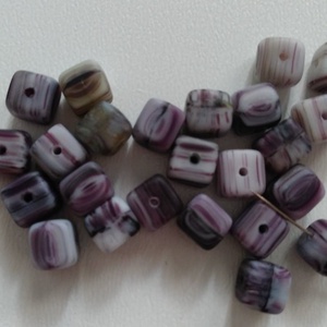 Cseh üveggyöngy - 6x6x5mm - 27 db / csomag - lilás, Kellékek & szerszámok, Gyöngyfűzés kellékek, Üveggyöngy, , MESKA