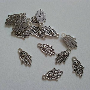 Fém medál - 20x12mm - Fatima keze - 10 db / csomag - antik ezüst szín, Kellékek & szerszámok, Ékszerkellék, Medál csomag, , MESKA