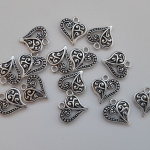 Fém medál - 14x14mm - szív - 10 db / csomag - antik ezüst szín, Kellékek & szerszámok, Ékszerkellék, Medál csomag, , MESKA