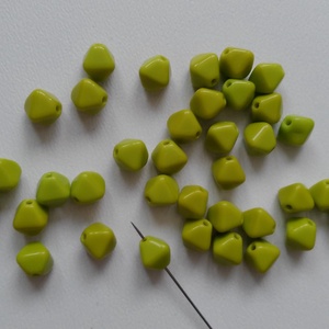 Cseh üveggyöngy - 6mm - 100 db / csomag - zöld, Kellékek & szerszámok, Gyöngyfűzés kellékek, Üveggyöngy, , MESKA