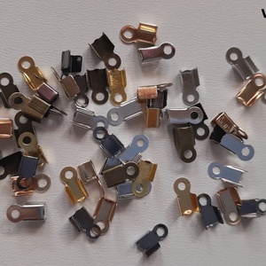 Végzáró - 8x4mm - 50 db / csomag - vegyes szín, Kellékek & szerszámok, Gyöngyfűzés kellékek, Egyéb alkatrész, , MESKA