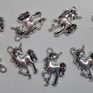 Unikornis medál - 23x14mm - 10 db / csomag - antik ezüst szín, Kellékek & szerszámok, Ékszerkellék, Medál csomag, Ékszerkészítés, MESKA